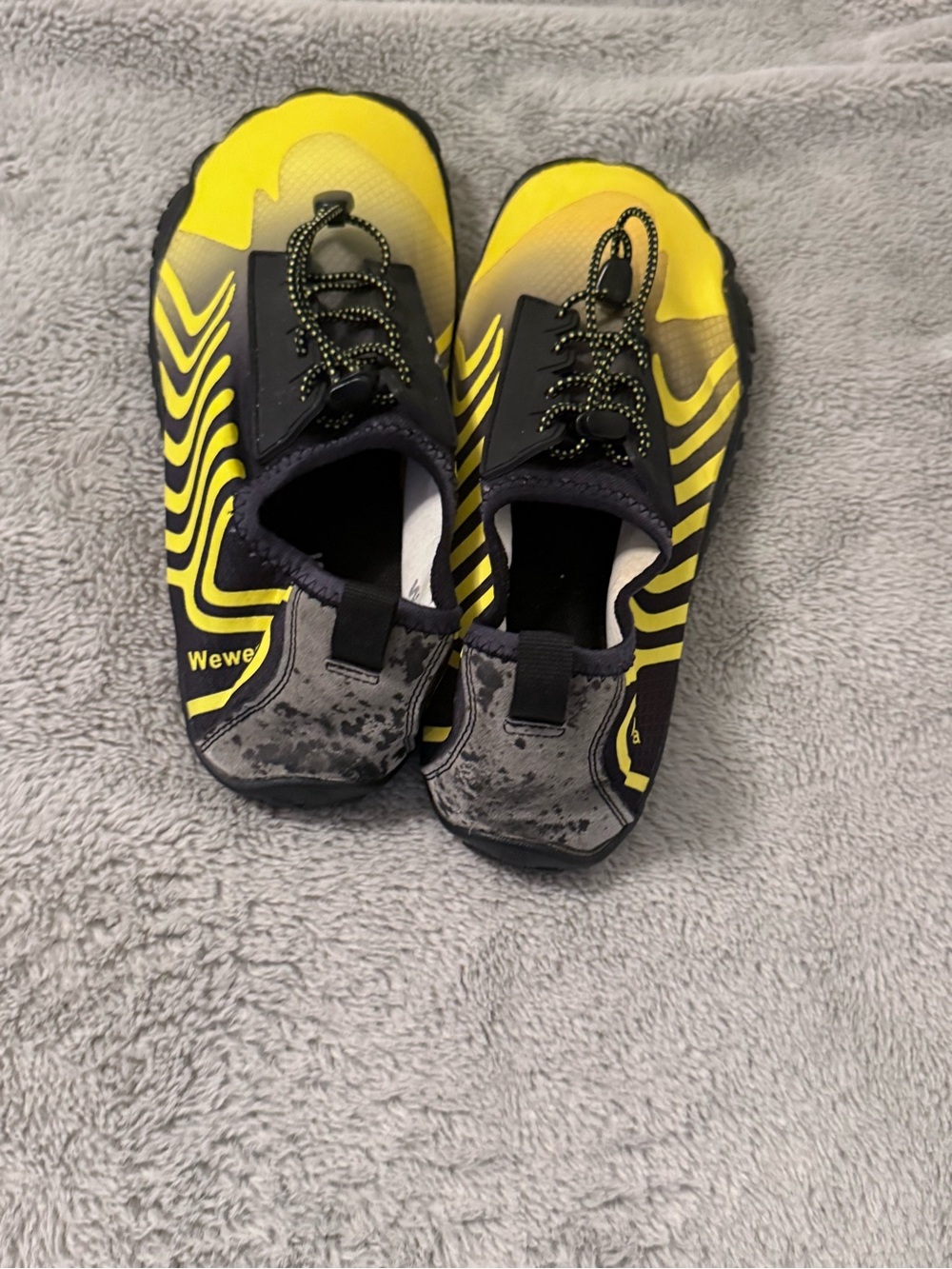 Weweya Barefoot/ Minimalist /water shoes/ yellow & black women’s size 9 - Picture 3 of 5